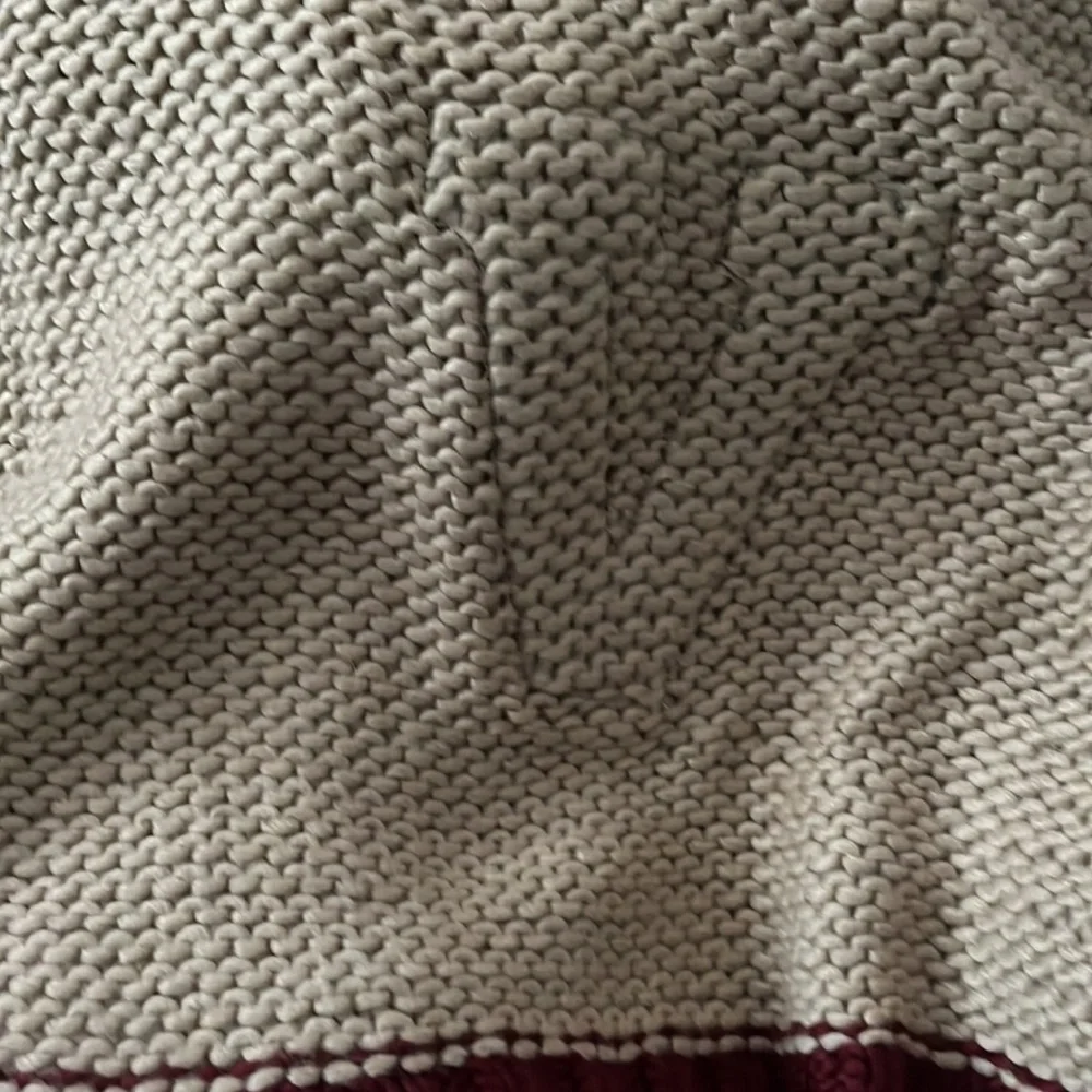 NWT Vince Camuto Scarf 🧣 - Picture 3 of 5